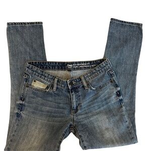 GAP Sexy Boyfriend Fit Size 25